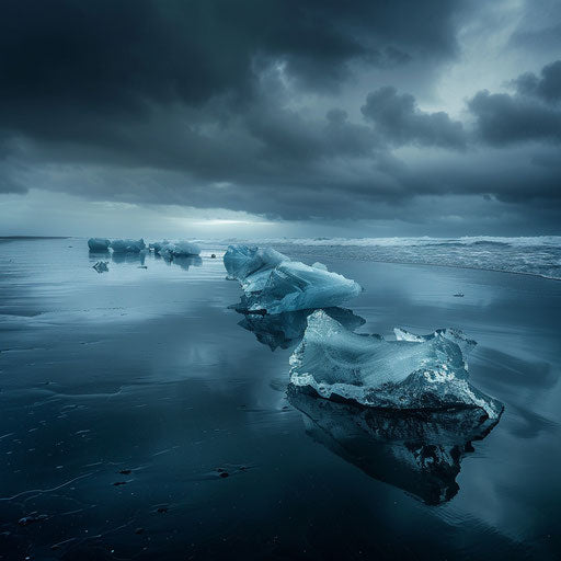 Diamond Beach: overcast day, moody atmosphere and reflective ice